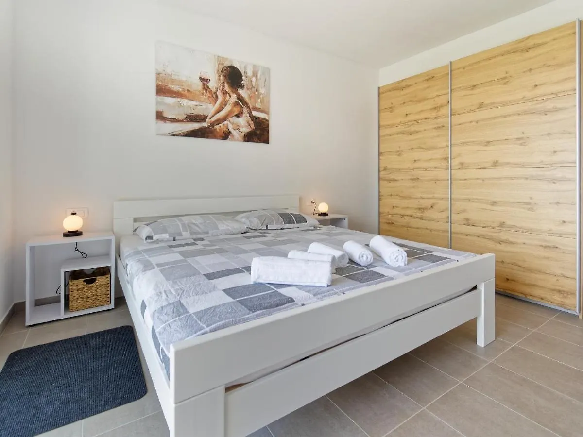 Villa Kana By Rent Istria Umag