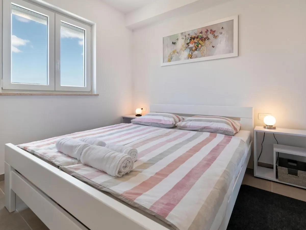 Villa Kana By Rent Istria Umag 0*,