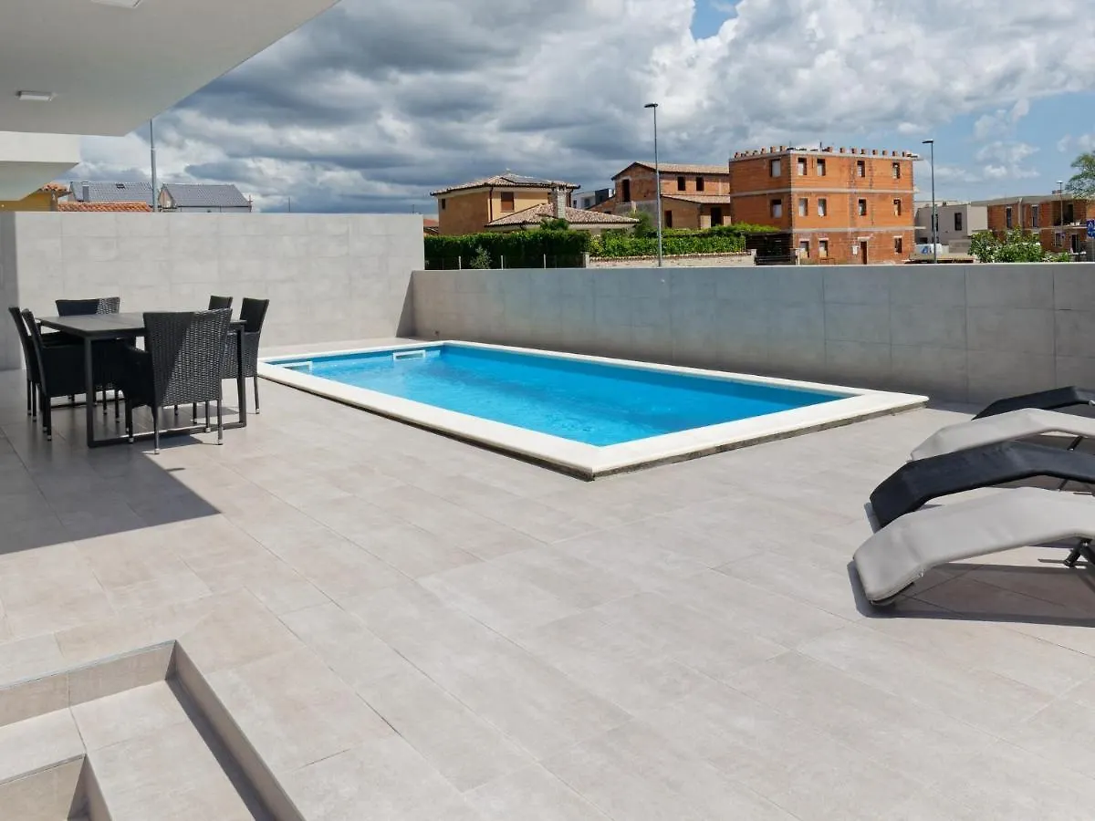 Villa Kana By Rent Istria Umag